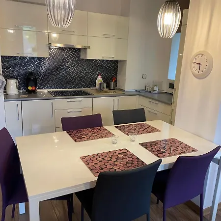 Janek Apartmán *