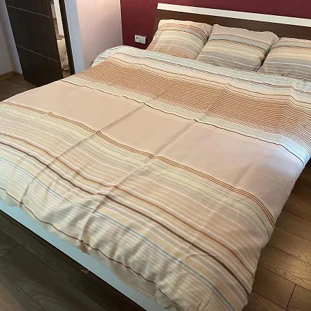 Janek Apartmán *