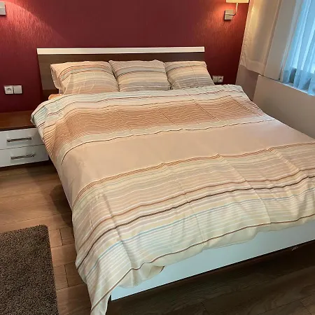 Janek Apartmán